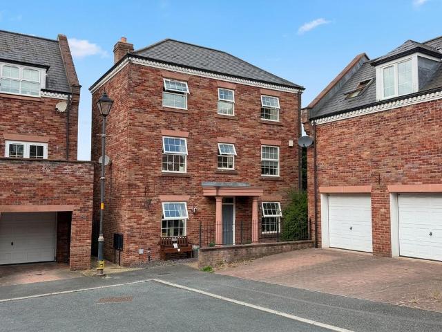House for sale in Hyde, Tameside