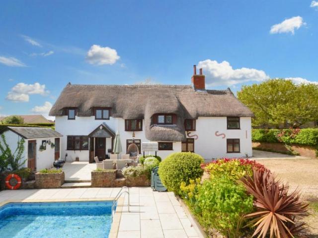House for sale in Lytchett Matravers