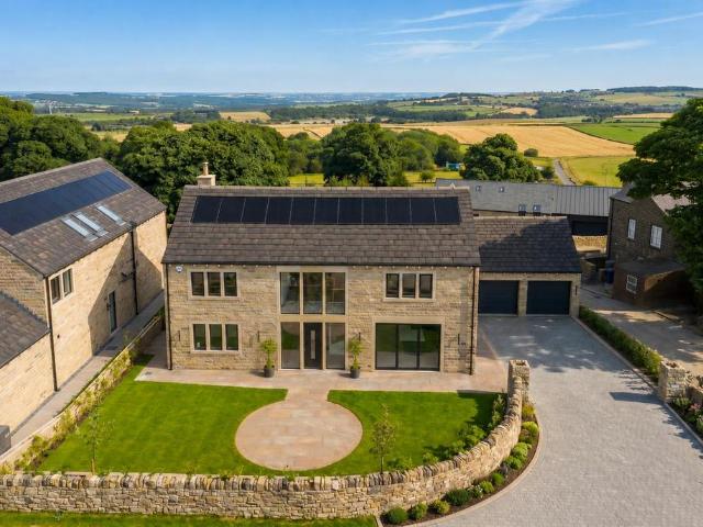 House for sale in Holme Valley, Holmfirth
