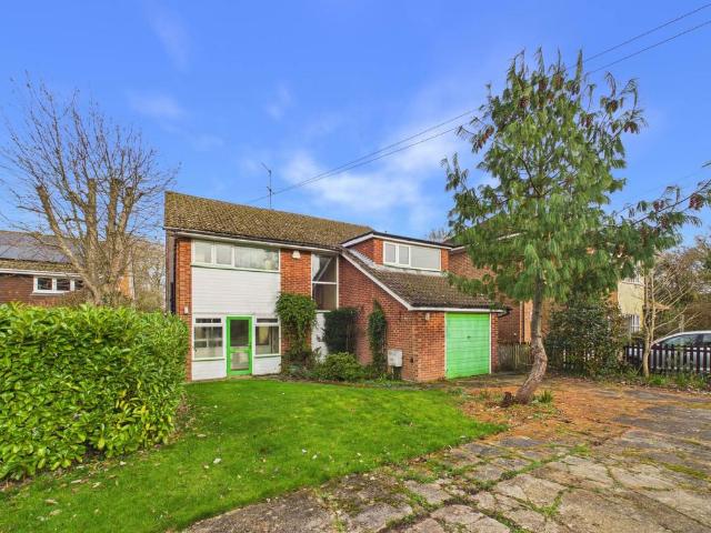 House for sale in Weston Turville