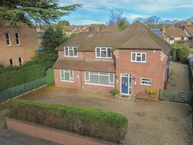 House for sale in Leighton-Linslade, Linslade