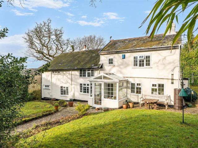 House for sale in Foxhayes, Watergate