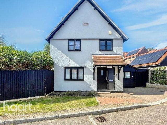 House for sale in Chipping Hill, Essex
