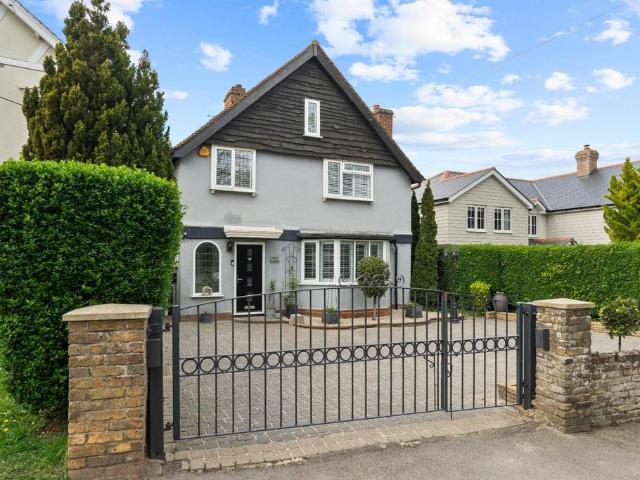 House for sale in Duton Hill, Essex