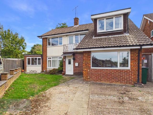 House for sale in Three Bridges, Crawley