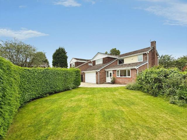 House for sale in Eden Park, Cheadle Hulme