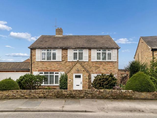 House for sale in Chalfont St. Peter, Denham