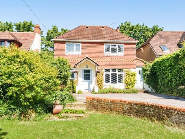 House for sale in Wrecclesham, Fole