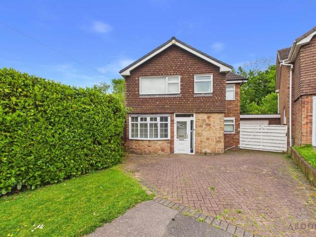House for sale in Winshill, Beamhurst