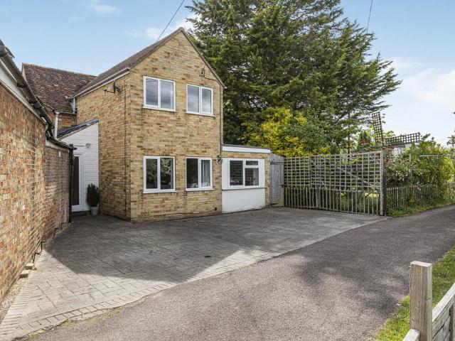 House for sale in Evershot, Oxfordshire