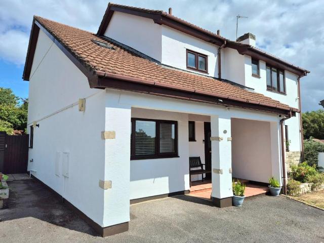 House for sale in Canford Heath, Poole