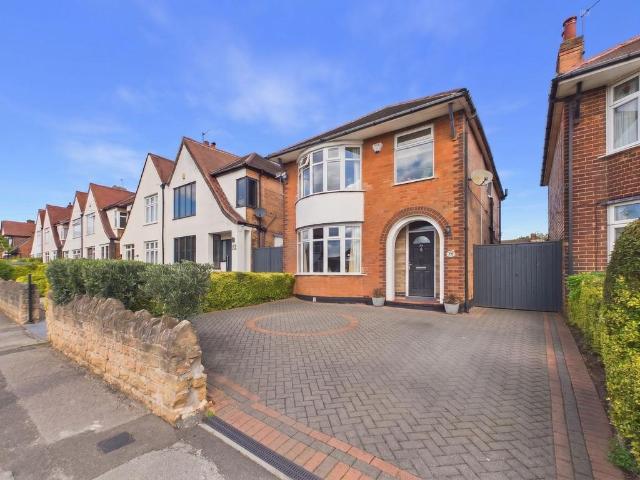 House for sale in Gedling, East Midlands