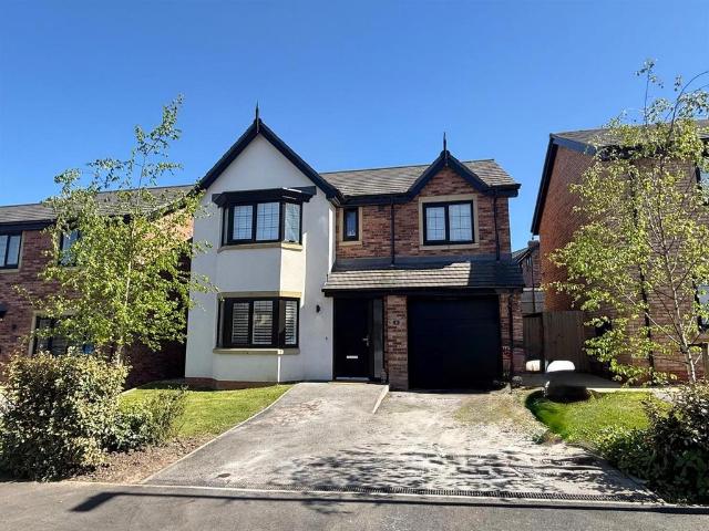 House for sale in Sutton