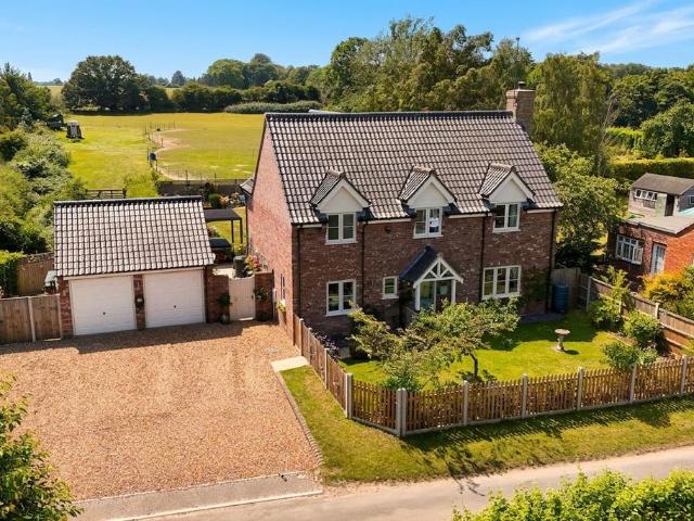 House for sale in Upton, Crostwick