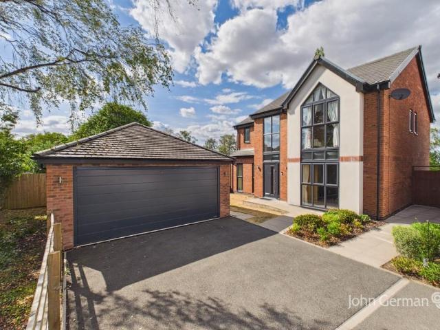 House for sale in Beamhurst, Staffordshire