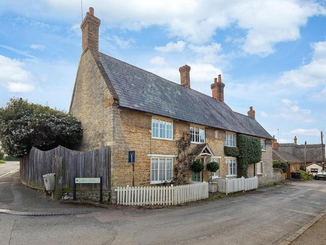 House for sale in Bedford