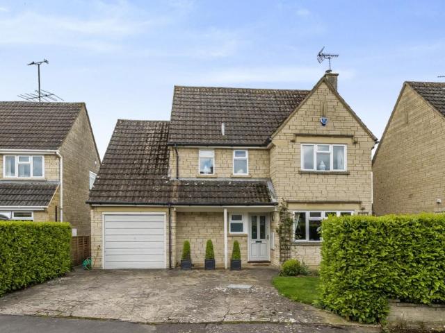 House for sale in Fossebridge, Gloucestershire
