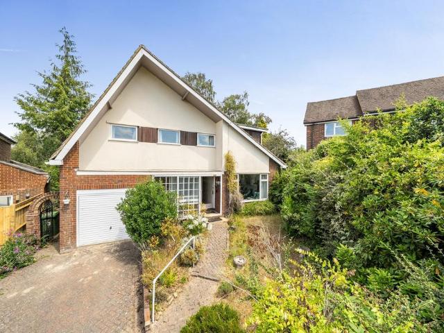 House for sale in Southborough, Sandown Park
