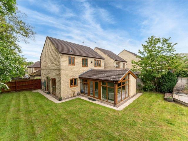 House for sale in Bingley, West Yorkshire