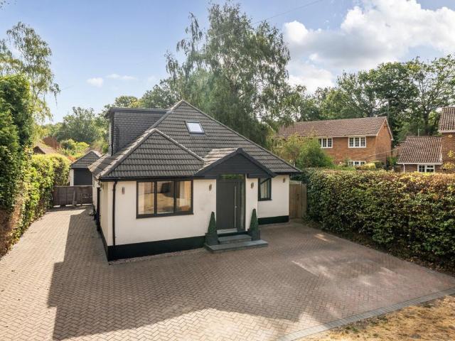 House for sale in Finchampstead