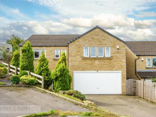 House for sale in Linthwaite Clough, Kirklees