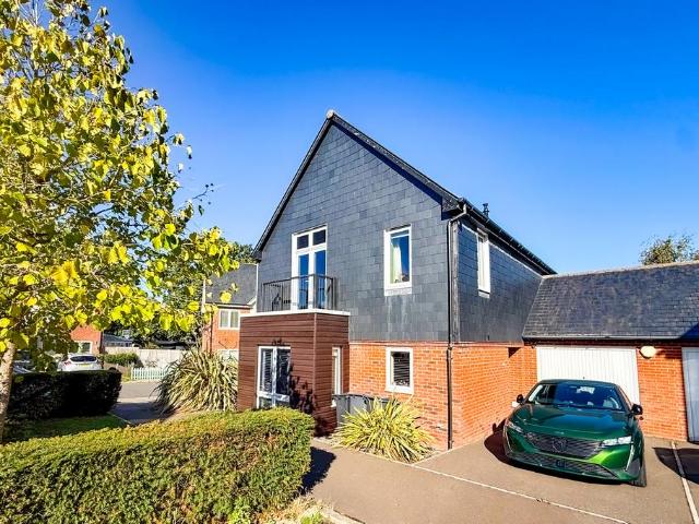 House for sale in Bluebells, Wealden