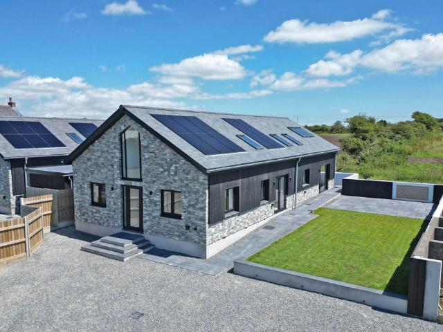 House for sale in Porkellis, Cornwall