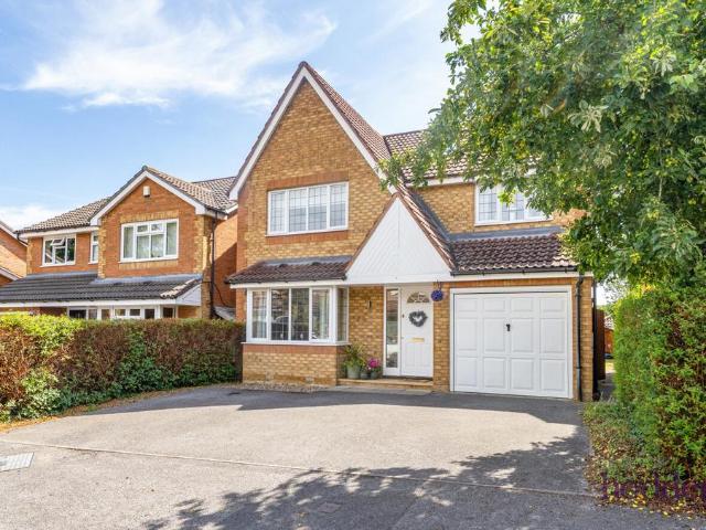 House for sale in Row Town, Surrey