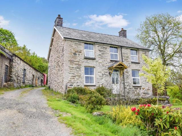 House for sale in Llandderfel