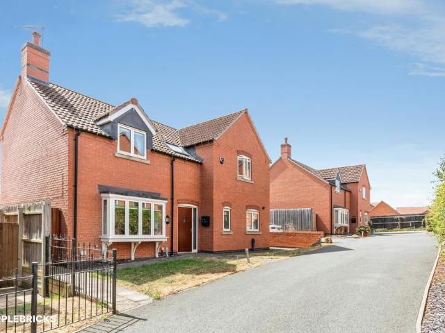 House for sale in Raunds