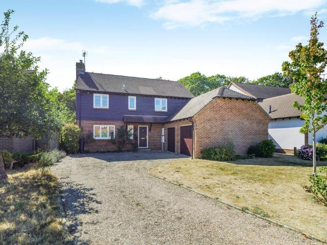 House for sale in Summersdale, Chichester