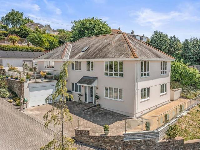 House for sale in Strode, Devon