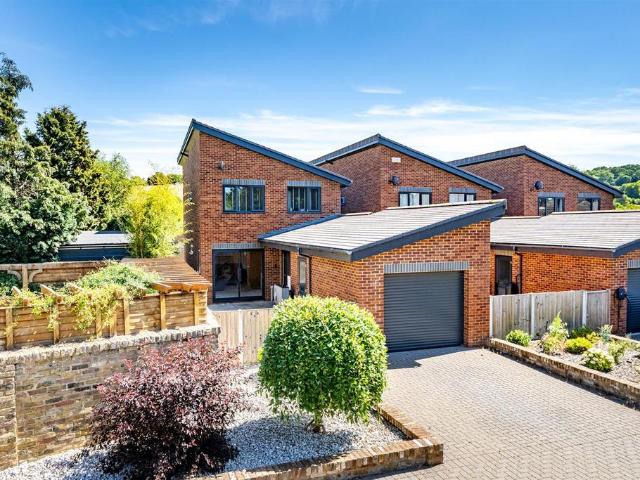 House for sale in Edlesborough, Buckinghamshire