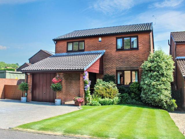 House for sale in Alva, Scotland