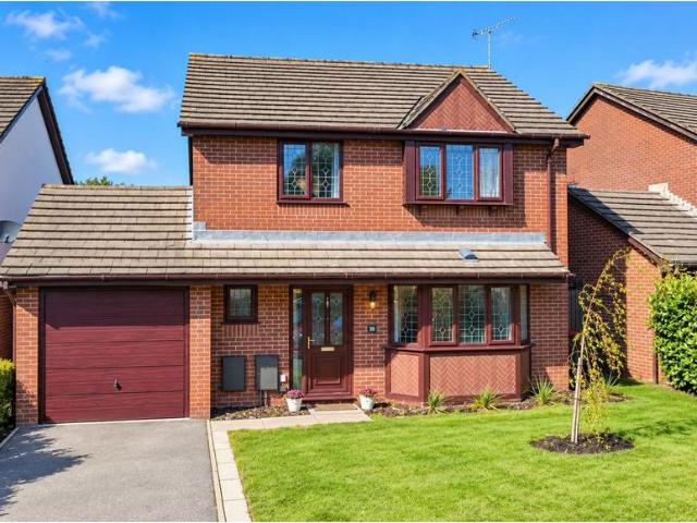 House for sale in Marshfield, Newport