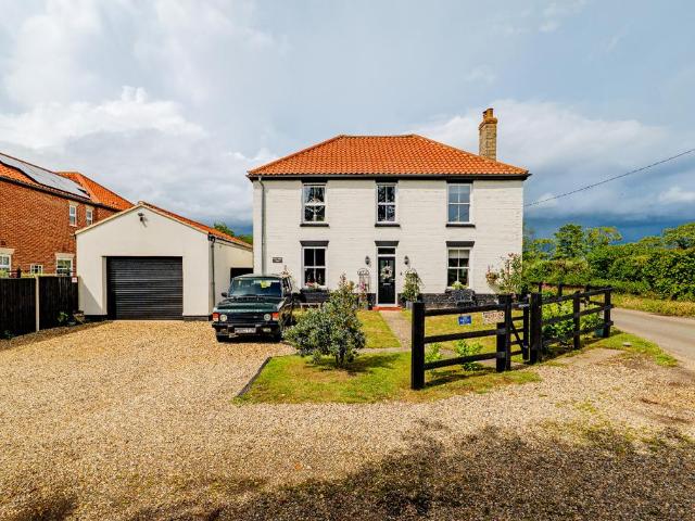 House for sale in Besthorpe, East Tuddenham