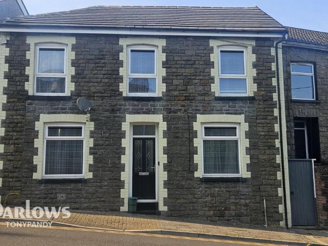 House for sale in Tonypandy, Penygraig
