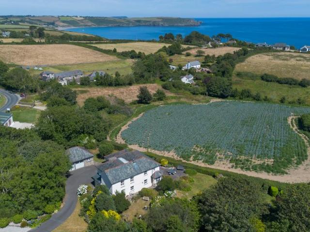House for sale in Gerrans, Cornwall