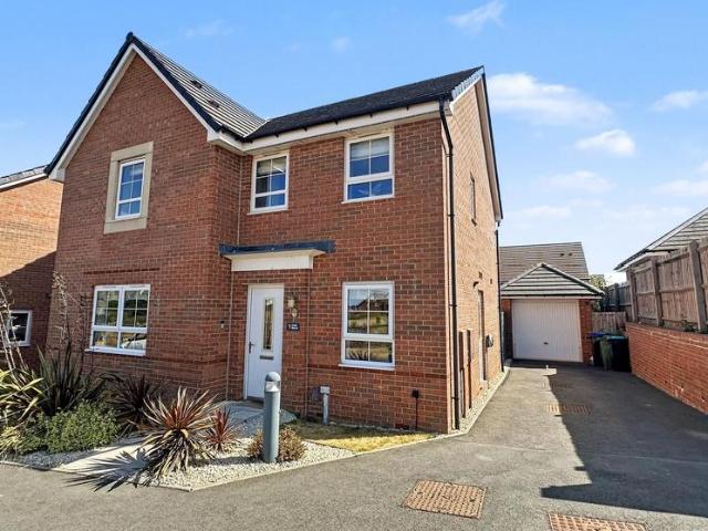 House for sale in Berry Hill, Potters Corner