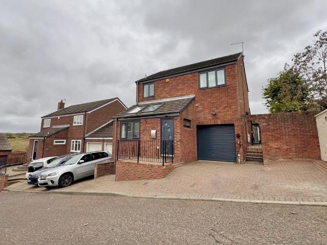 House for sale in Seaton