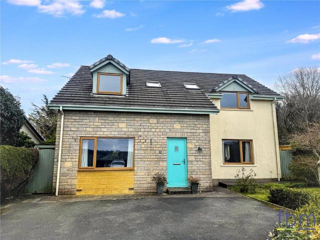 House for sale in Monkton, Pembroke