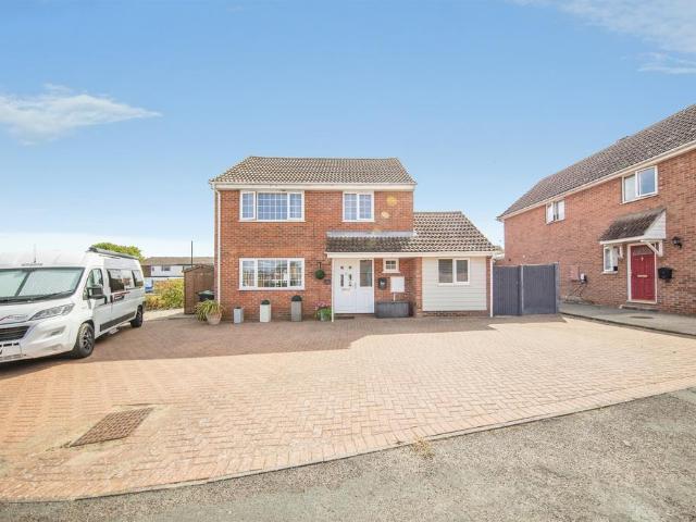 House for sale in Chelmondiston, Suffolk