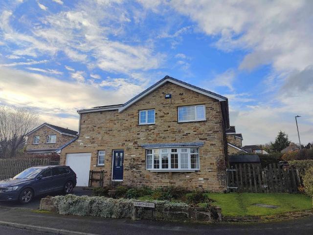 House for sale in Fixby, West Yorkshire