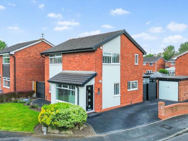 House for sale in Longbarn, Warrington