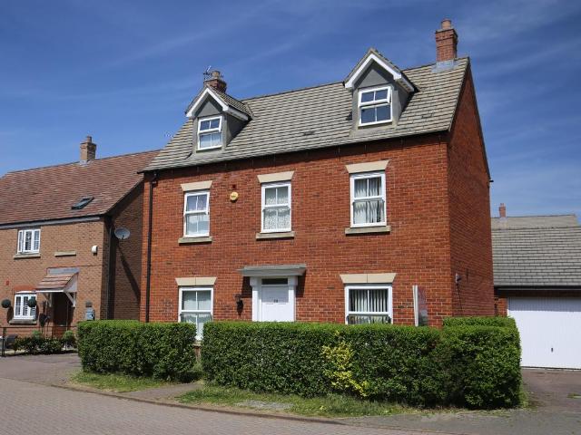 House for sale in Leighton-Linslade, Leighton Buzzard