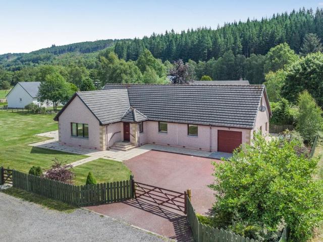 House for sale in Cannich, Scotland