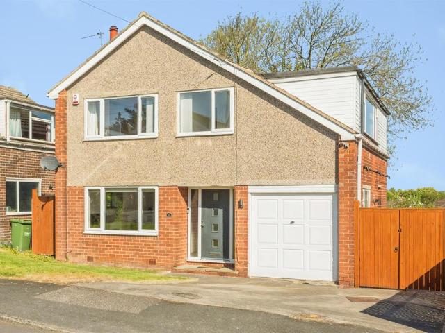 House for sale in Crofton, West Yorkshire