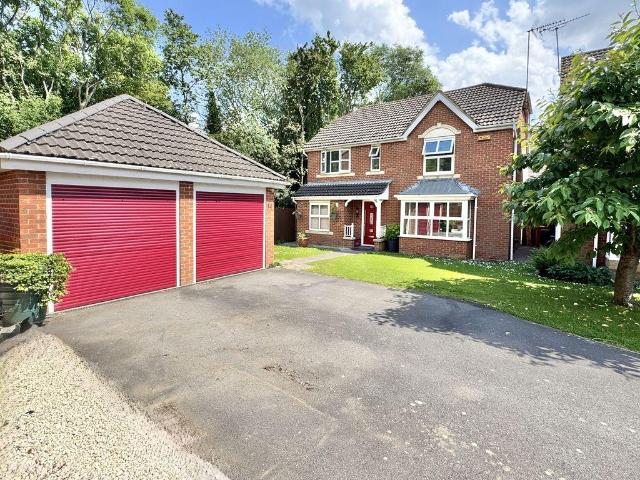 House for sale in Coalville, Leicestershire