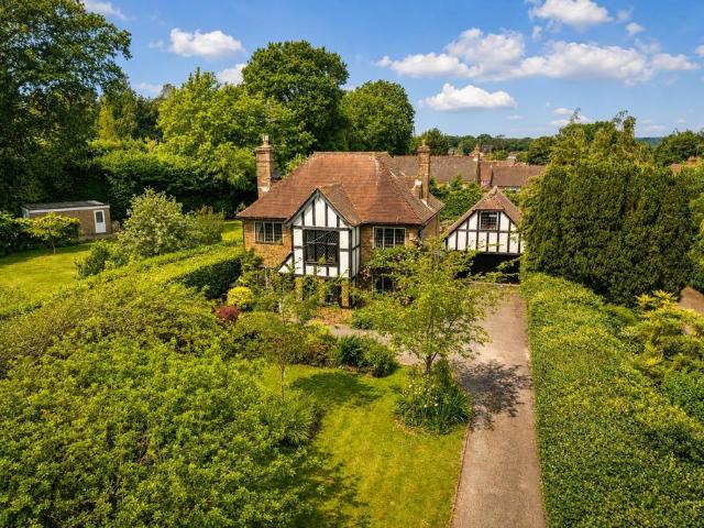 House for sale in Walstead, Perryfields