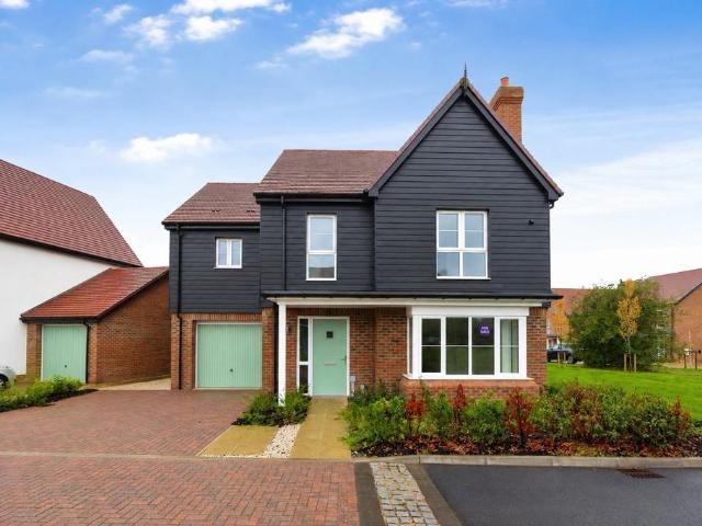 House for sale in King's Walden, Hertfordshire